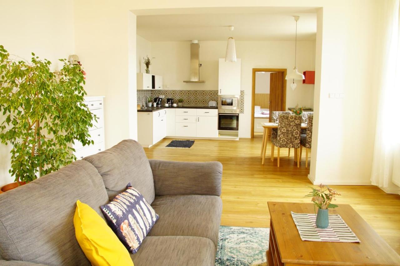 Apartmany U Komina Terezin  Ngoại thất bức ảnh